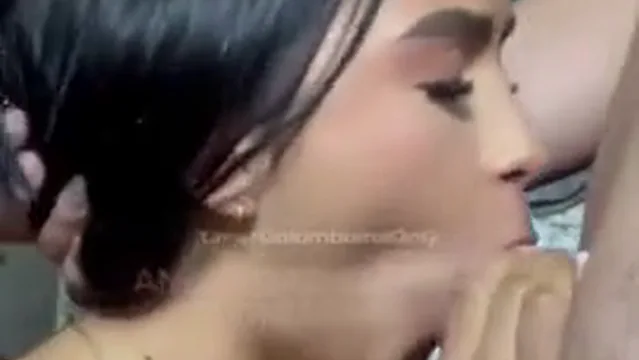 Ngiel0renaoficial ninfeta safada com dildo na buceta
