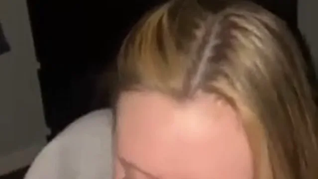 Year Old Minx e Watch sucking cock